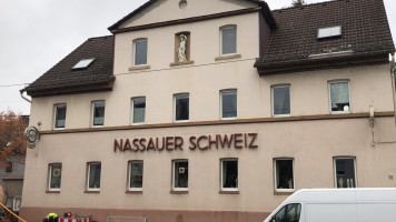Nassauer Schweiz outside