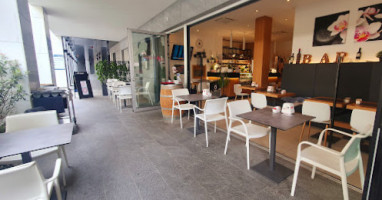 Cristal Cafe inside