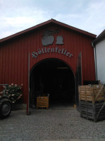 Schuler Herbert Weingut outside