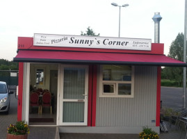 Sunnys-Corner food