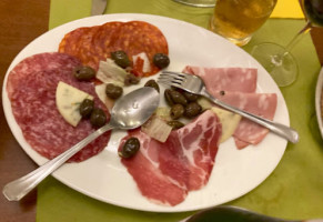 Colonia Italiana food