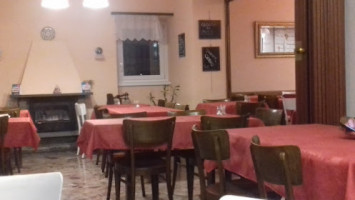 Trattoria Milesi inside