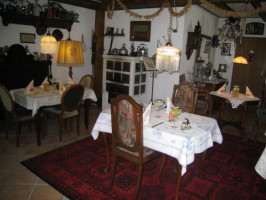 Antikes Restaurant Klönsnack food