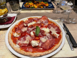 Pizza Leggera food