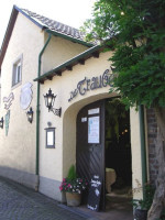 Zur Traube-Weinhaus mit Gästehaus Korf inside