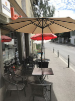Les Falaises - Le Café inside
