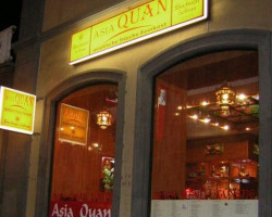 Asia Quan inside