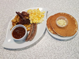 Happy Days Diner Brunch Burger food