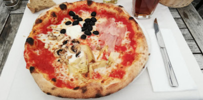 Pizzeria Mary food