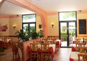 Ristorante Castagno inside