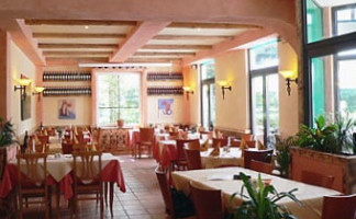Ristorante Castagno inside