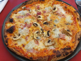 Pizza Elba food