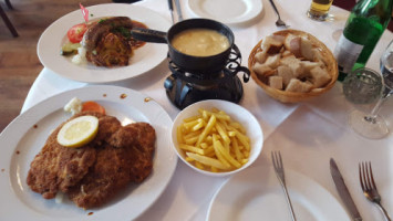 Fritschi Restaurant food