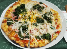 Pizzeria- Piccolo-süd food
