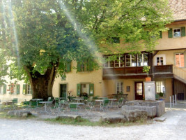 Restaurant zum Schloss inside