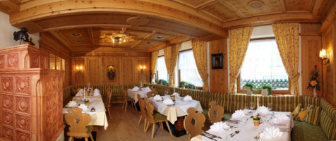 Restaurant Sonnenhof inside