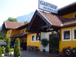 Gasthaus-Pension Zenkl outside