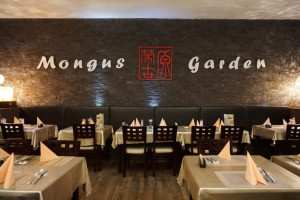 Mongus Garden inside