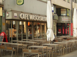 Cafe Waschsalon outside
