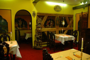 Bombay Haus Restaurant inside