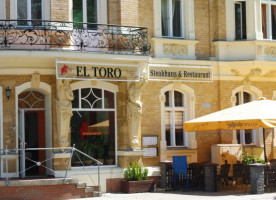 El Toro outside