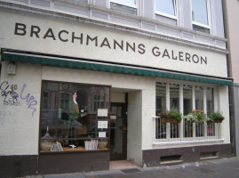 Brachmanns Galeron outside