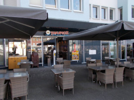 Café Restaurant Yakamoz inside