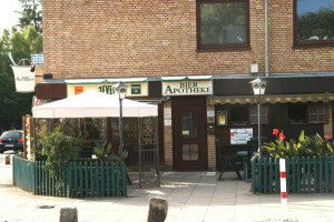 Bier-Apotheke outside