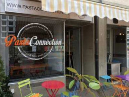 Pasta Connection outside