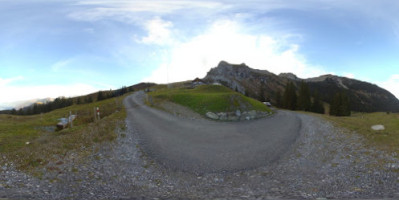 Fluonalp Alpkaeserei Und Beizli food