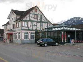 Gasthaus Lowen outside