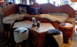 Grindelwald Shop Café inside