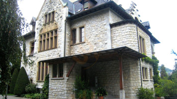 Villa Boveri outside