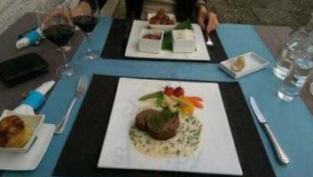 Auberge De La Rippe food