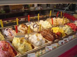 Daves Gelateria Artigiana food