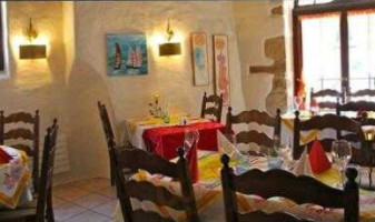 Auberge De Commune food