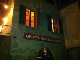 Grotto San Salvatore food
