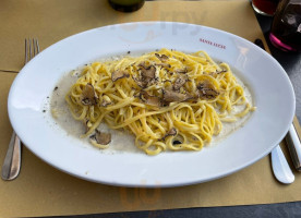 Santa Lucia Paradeplatz food