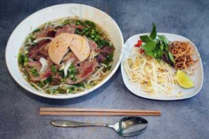 Traiteur Thi-truong food