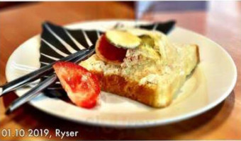 Cafe Ryser food