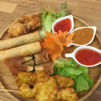 Mokeang Thai Food food