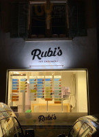 Rubi‘s Ice Creamery outside