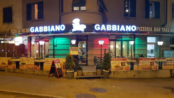 Gabbiano Pizza Pasta outside