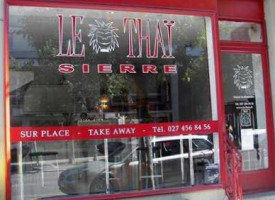 Le Thai Sierre outside