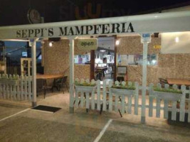 Seppi`s Mampferia inside