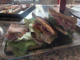 Pizzeria La Regina food