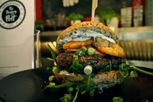 The Hungy Poet – Premium Burger Café food