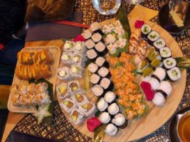 O My Sushi Carouge food