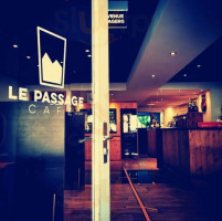 Le Passage Café outside