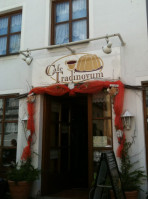 Cafe Tradinovum food